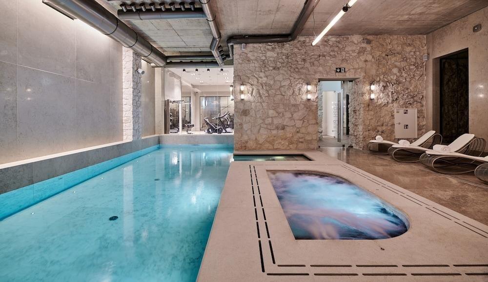 Готель H15 Luxury Palace - Destigo 5*
