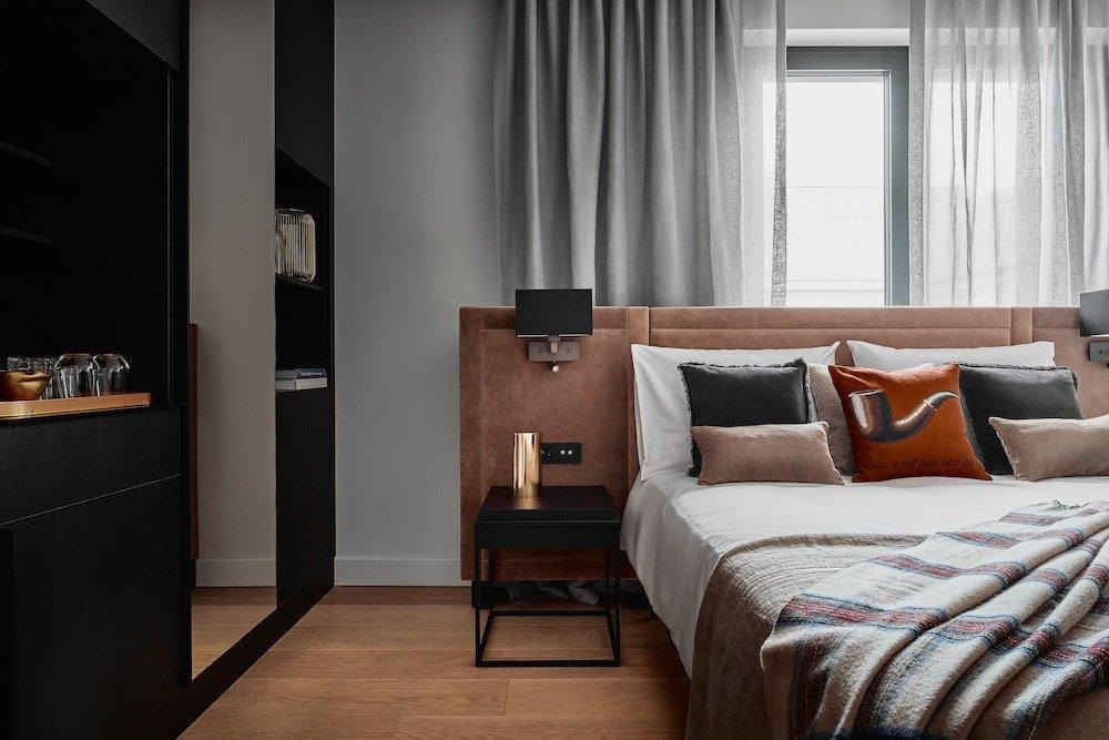Готель H15 Luxury Palace - Destigo 5*