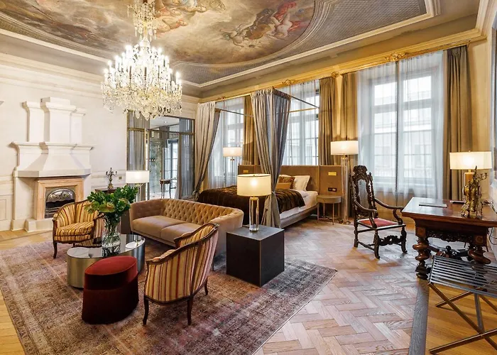 Hotel H15 Luxury Palace - Destigo Hotels